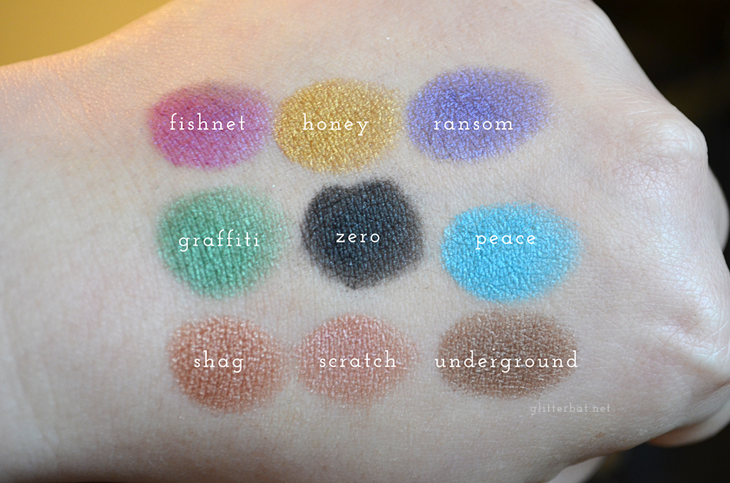 Urban Decay Deluxe Palette - Swatches